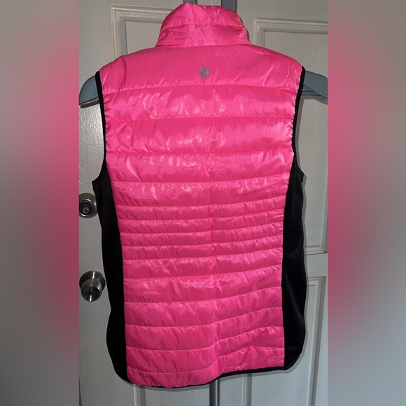 Xersion Quilted Puffer Vest - Picture 2 of 8